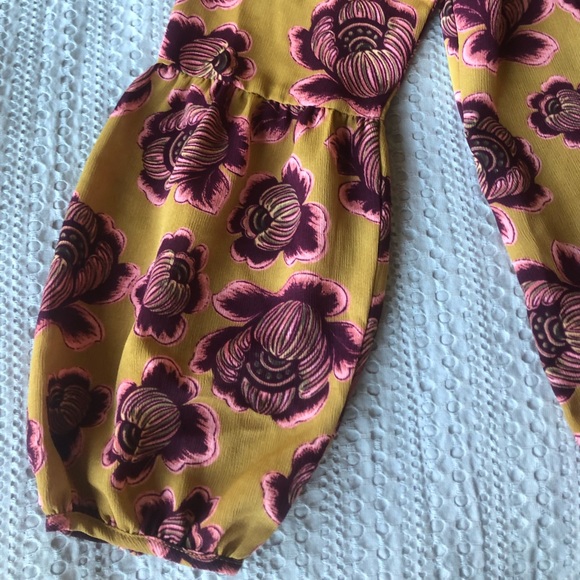 Ann Taylor Mustard Bubble Sleeve Top - Picture 3 of 4